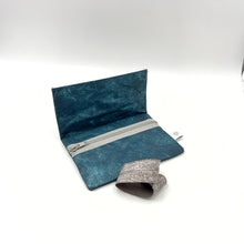 Laden Sie das Bild in den Galerie-Viewer, SanBag MiniMoney petrol / taupeglitzer