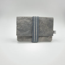 Laden Sie das Bild in den Galerie-Viewer, SanBag MiniMoney mausgrau / grausilberglitzergestreift