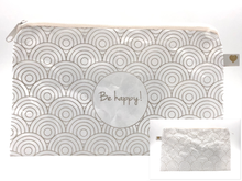 Laden Sie das Bild in den Galerie-Viewer, Be happy | Zipptäschchen div. Farben