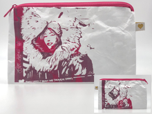 Laden Sie das Bild in den Galerie-Viewer, MIA COLLECTION - Graffito Eskimo Woman Fake Fur