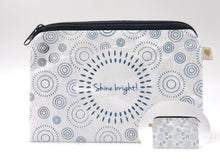 Laden Sie das Bild in den Galerie-Viewer, Shine bright | Zipptäschchen verschiedene Farben