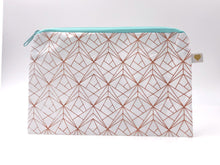 Laden Sie das Bild in den Galerie-Viewer, Trigon | verschieden Farben